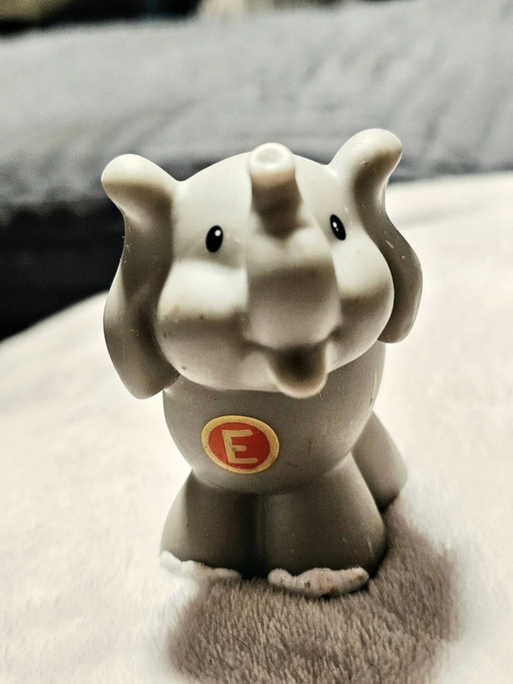 Fisher Price (E) Elephant Little People Learning Zoo Alphabet Letter